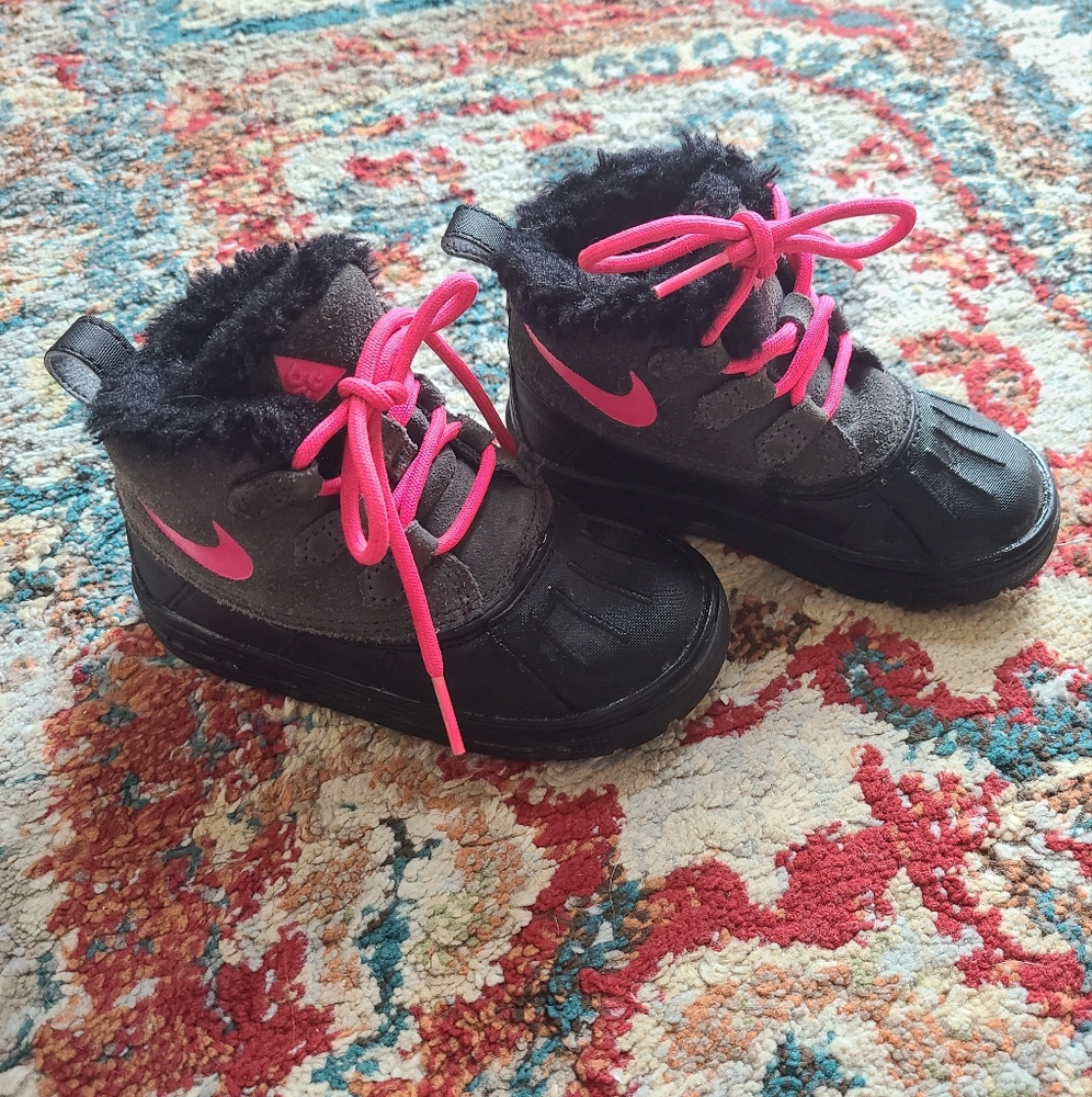 Nike ACG 8c
